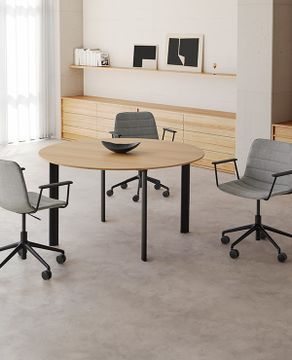 Laminar Tables with round tabletops by INCLASS - view 4