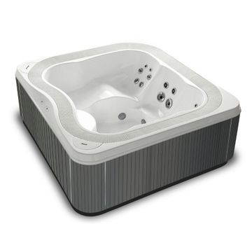 Profile: an infinity swimming pool effect in a Hot Tub by Jacuzzi® - view 2