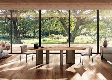 Hoa Dining Table: Nature-Inspired Design, Solid Legs by Lago - view 2