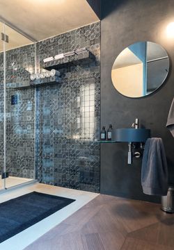 Round Wall Mount Sink: Cellule Washbasin by Lago - view 9
