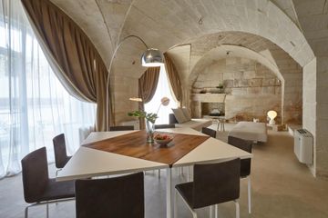 Loto Extendible Square Table: Kitchen/Dining by Lago - view 2