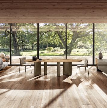 Hoa Dining Table: Nature-Inspired Design, Solid Legs by Lago - view 4