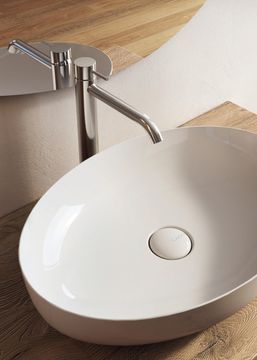 Elyssa countertop basin by Lago - view 8
