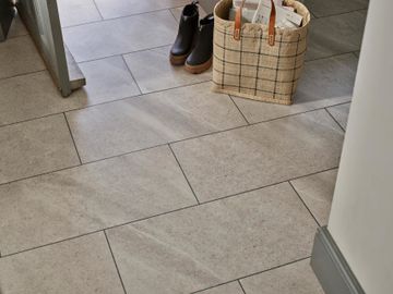 Berkswell Stone by Amtico - view 8