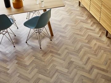 Mulled Oak by Amtico - view 9