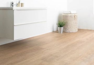 Treated Oak by Amtico - view 7