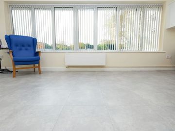 Monument Concrete by Amtico - view 7