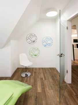 Aged Oak by Amtico - view 9