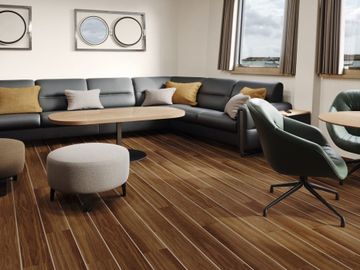 Exotic Walnut by Amtico - view 3