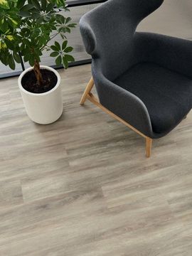 Malvern Oak by Amtico - view 4