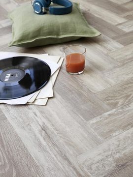Washed Salvaged Timber in Large Parquet by Amtico - view 5