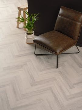 Iced Oak by Amtico - view 4
