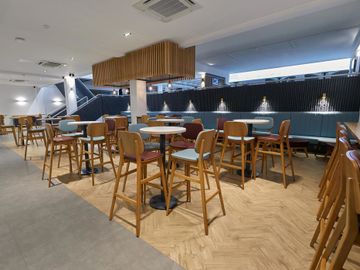 Featured Oak by Amtico - view 4