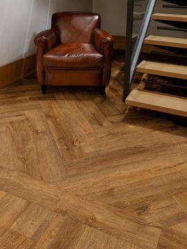 Carved Oak by Amtico - view 4