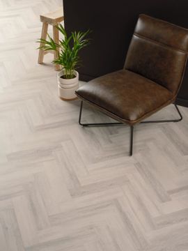 Iced Oak by Amtico - view 7