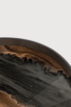 Organic glass tray - Dark Brown - 61 x 61 x 4 cm (10120584) by Ethnicraft - view 3