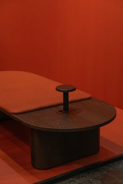 Kami bench by Occony - view 3