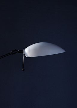 scorpion table lamp by OCHRE - view 5