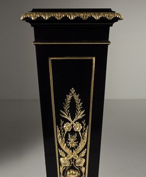 MG4089 - Louis XVI wooden pedestal by OAK - view 3