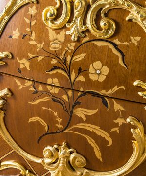 MG6654 - Mahogany chest of drawers by OAK - view 2