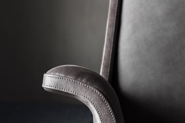 GN8070 - Armchair upholstered in leather, with base in steel by OAK - view 4
