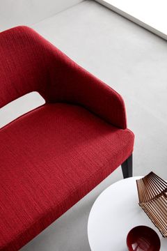 Emily 249 Sofa by Origins 1971 - view 2
