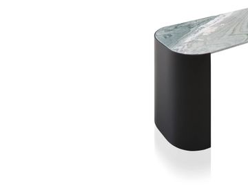Horizon Console by Papadatos - view 2