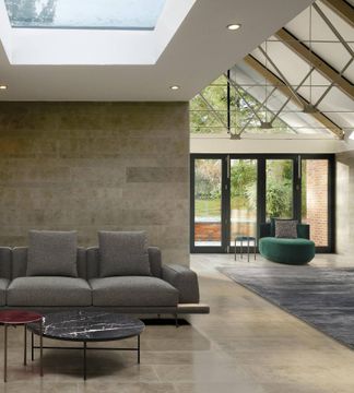 90 20 Sofa by Papadatos - view 3