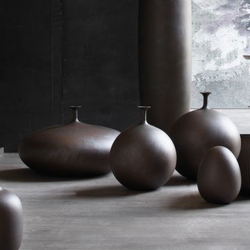 Vasi in Ceramica Metallic by Adriani e Rossi edizioni