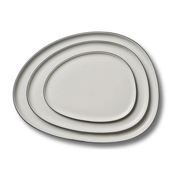 Stone Plate Set Black & Ivory by Esma Dereboy - view 2