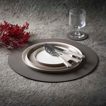 Round Table Mat by Esma Dereboy - view 6