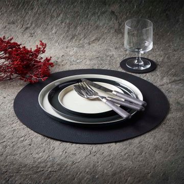 Round Table Mat by Esma Dereboy - view 6