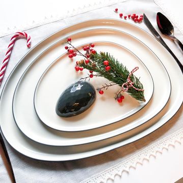 Stone Plate Set Black & Ivory by Esma Dereboy - view 8