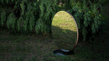 SE/ES - Double-sided freestanding mirror with integrated lighting by Artemide - view 3