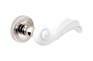 ONDA PORCELLANA - Brass and porcelain door handle on rose by Dnd - view 2