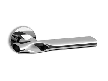 TRACE R6 - Brass door handle on rose by Ento - view 2