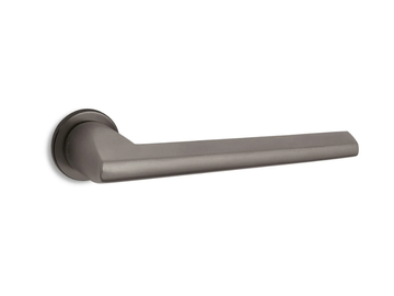 PILOT C3 - Brass door handle by Ento - view 3