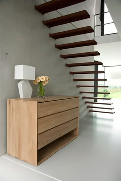 OAK NORDIC - Solid wood chest of drawers by Ethnicraft - view 3