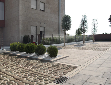 ACCIOTTOLATO ERBOSO - Cement outdoor floor tiles with stone effect by FAVARO1 - view 3