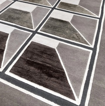 ENIGMA VERS. A - Himalayan wool, pure silk and vegetable colors rug by Illulian - view 3