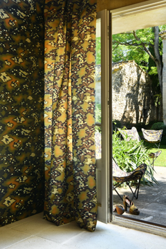 JEAN PAUL GAULTIER - MASKING - Motif washable nonwoven wallpaper by LELIEVRE - view 3