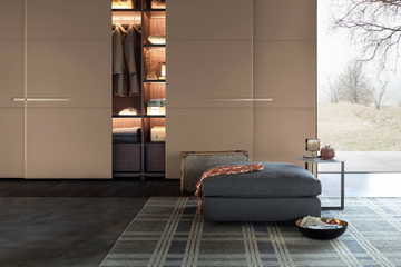 WARM - Custom wardrobe with sliding doors by Lema - view 3