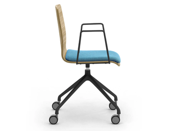 ZEROSEDICI WOOD - Swivel wooden chair with integrated cushion by Leyform - view 2