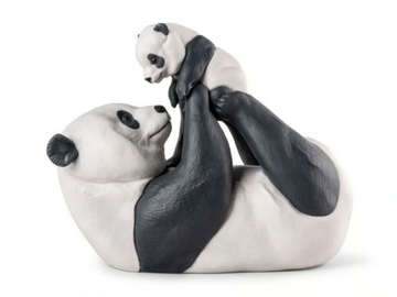 MOMMY PANDA - Porcelain decorative object by Lladró - view 2