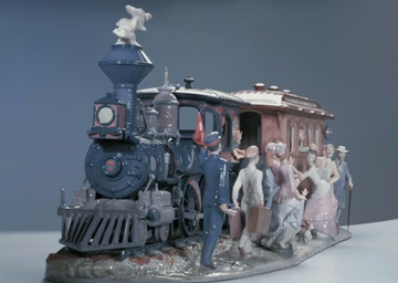 A GRAND ADVENTURE TRAIN - Porcelain decorative object by Lladró - view 3