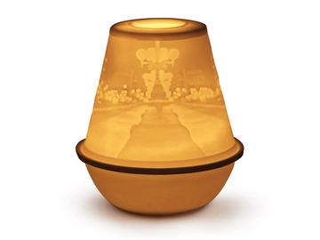 CITY AT NIGHT LITHOPHANE - LED porcelain table lamp by Lladró - view 2