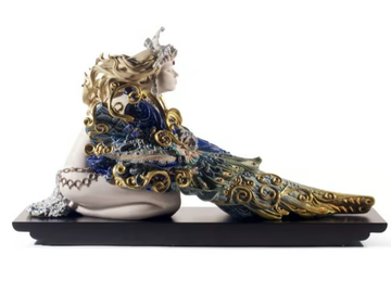 WINGED BEAUTY WOMAN - Porcelain decorative object by Lladró - view 2