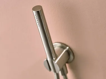 SYNTH 0426+0700+G20 - Stainless steel handshower with bracket by MINA - view 2