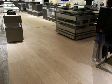 ROVERE SENZA NODI - OLIO BIANCO EXTREM - Oak flooring by Mafi - view 2