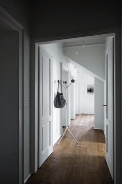 OFFICINA - Iron coat stand by Magis - view 3